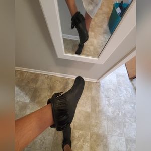 Footskins Black Deerskin Fringe Minimalist Moccasins Slip-on Size 10